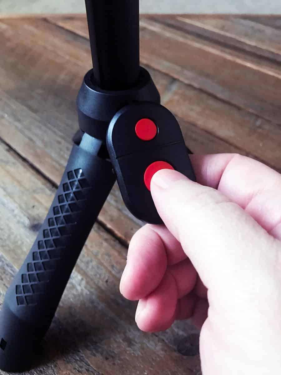 iKlip Grip Pro is one of those devices that appeals to my love of clever iKlip Grip Pro an Excellent Multifunction Tripod, Monopod, Selfie Stick