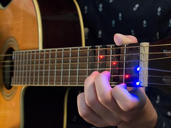 FRETX on Your Guitar Shows You Where to Play