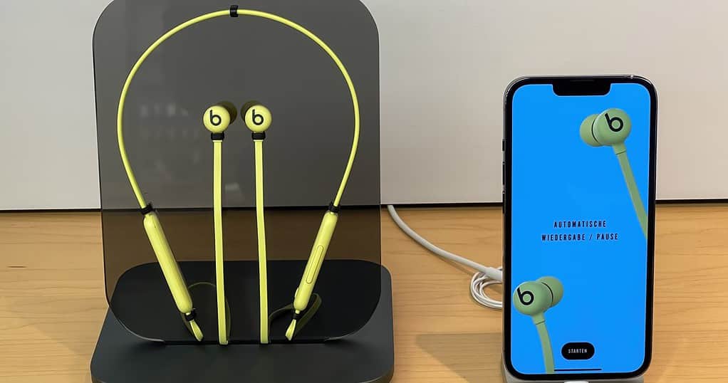 do beats come with free apple music