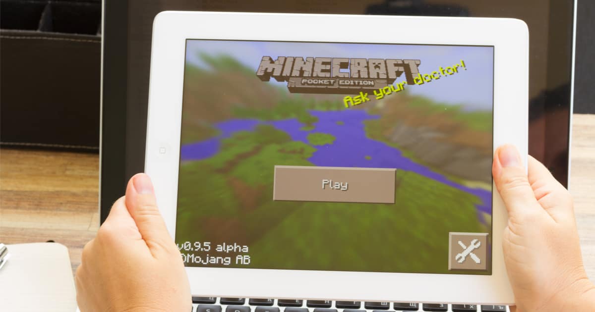 Minecraft - Pocket Edition iPhone/iPad Gameplay (Universal App
