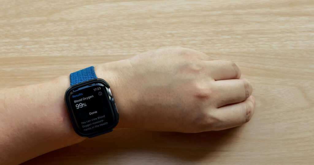 Apple Watch Blood Oxygen Sensor Compares Well to MedicalGrade Pulse Oximeters, Study Finds The