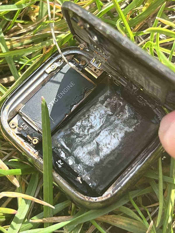 Apple Watch Overheats on User's Wrist and Later Explodes, Prompting