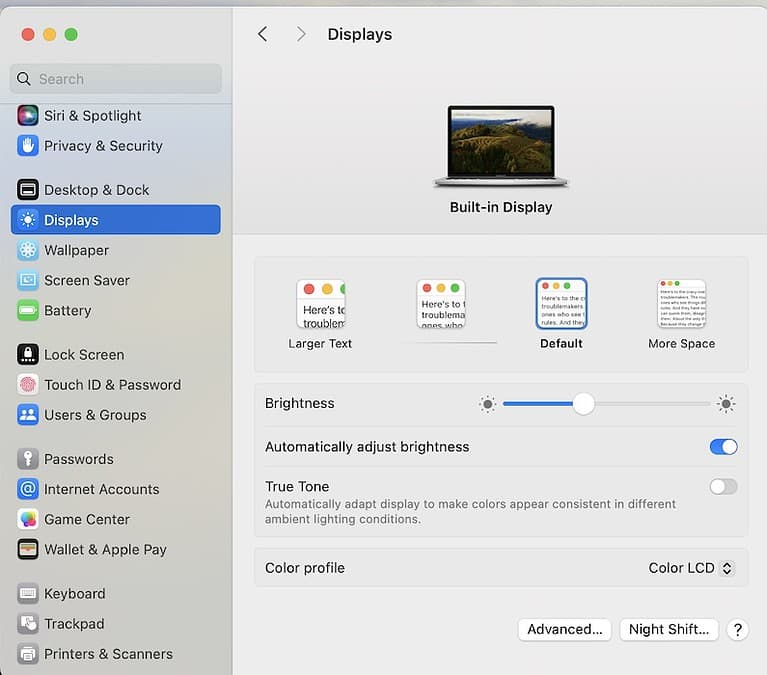 Opening Display Settings in the Mac Menu