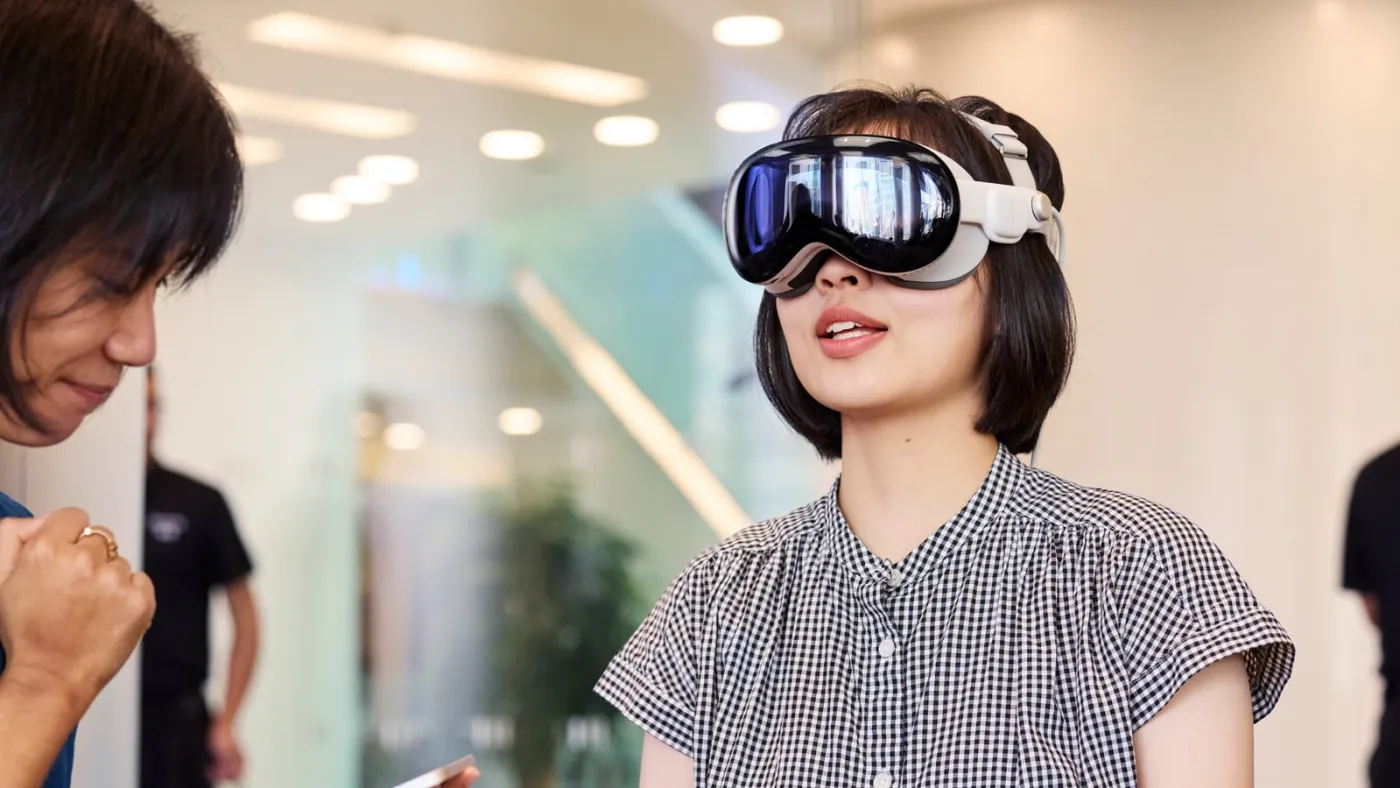Upcoming Apple Vision Headset May Feature a Refined Battery Cable